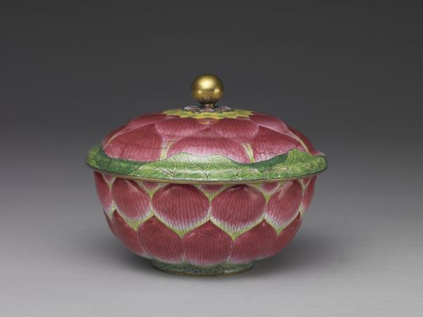 銅胎畫琺瑯蓮花蓋碗- 故宮