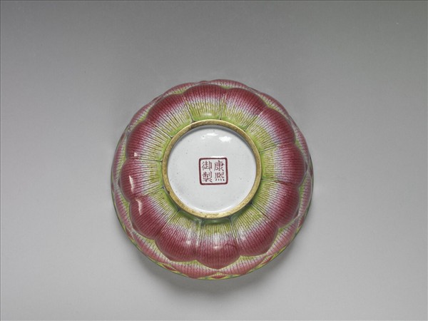 銅胎畫琺瑯蓮花蓋碗