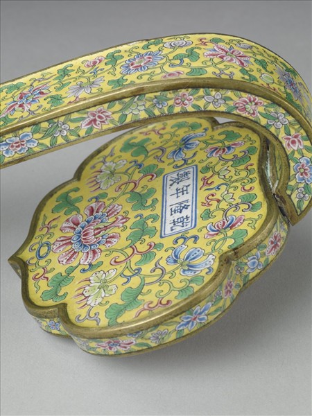 銅胎畫琺瑯福壽如意