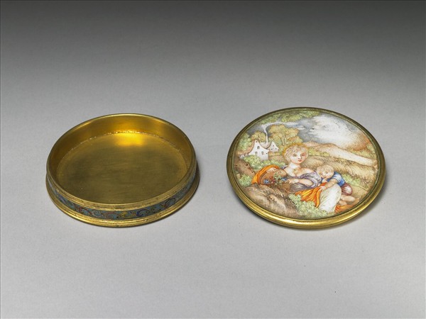 銅胎畫琺瑯西洋母子圖圓盒