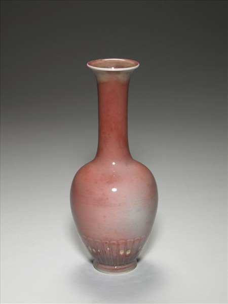 豇豆紅釉菊瓣紋瓶