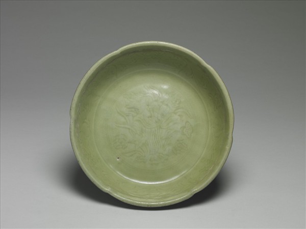 龍泉窯 青瓷劃花花卉紋洗