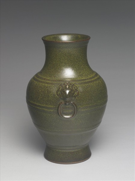 茶葉末釉獸首弦紋壺