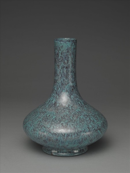 爐鈞釉長頸瓶
