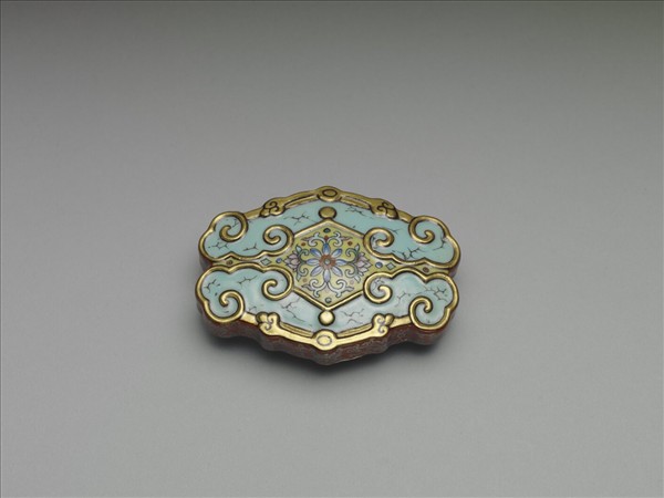 粉彩松石色描金帶板