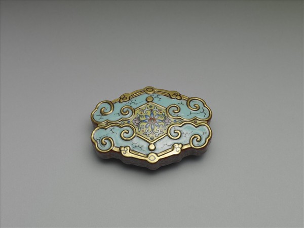 粉彩松石色描金帶板