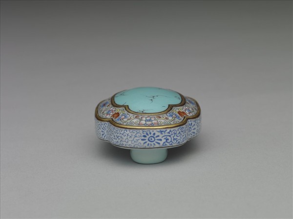 粉彩松石色描金帶板