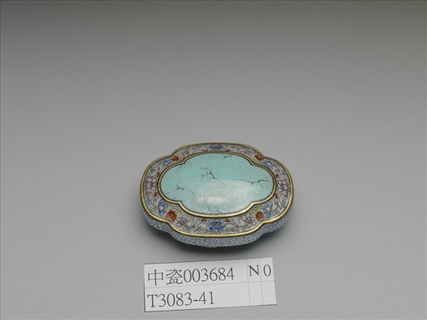 粉彩松石綠描金帶板