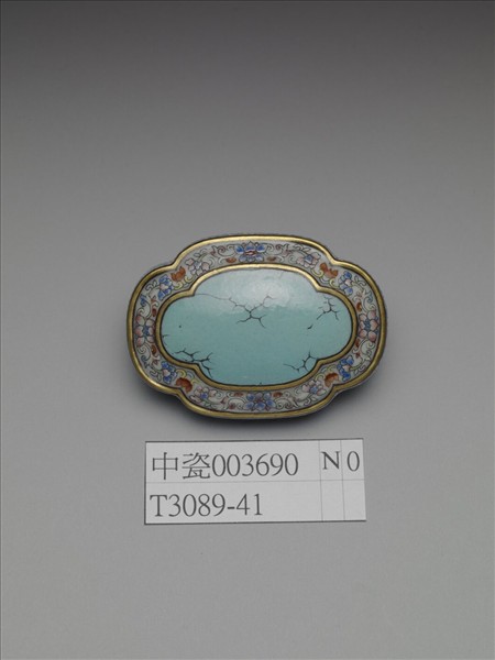 清 粉彩松石色描金帶扣