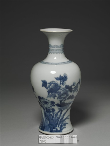 青花花蝶紋瓶