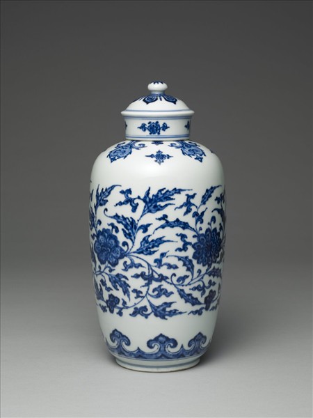 青花纏枝花卉紋蓋罐