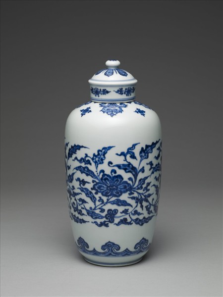 青花纏枝花卉紋蓋罐