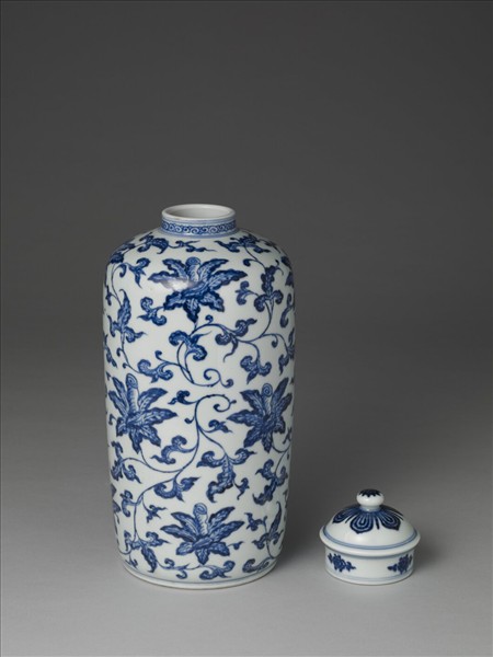 青花花卉紋蓋罐