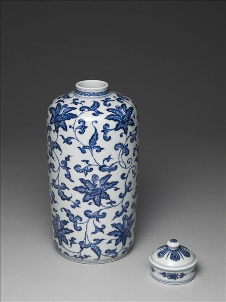 青花花卉紋蓋罐
