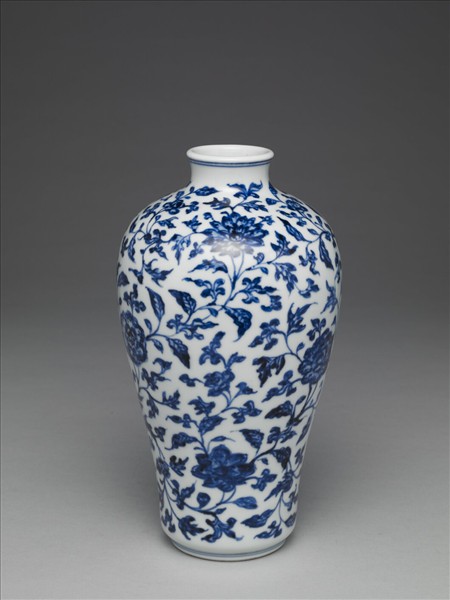 青花纏枝花卉紋蓋罐