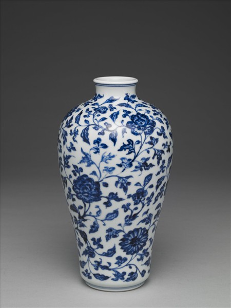 青花纏枝花卉紋蓋罐