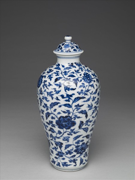 青花串枝蓮紋蓋罐