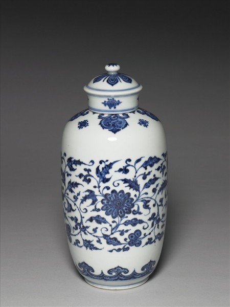 青花纏枝花卉紋蓋罐