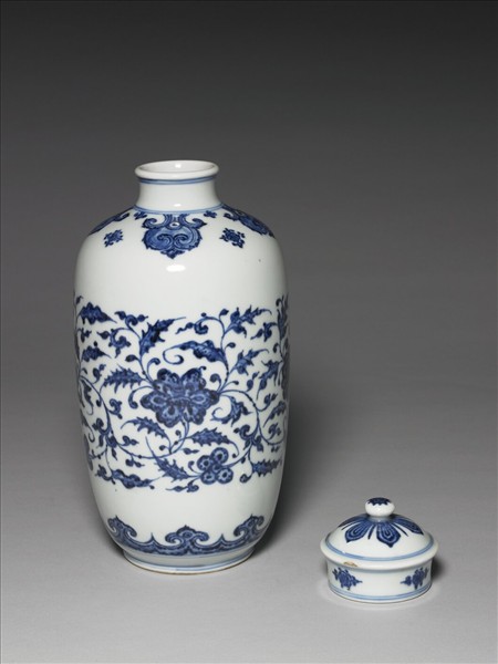 青花纏枝花卉紋蓋罐