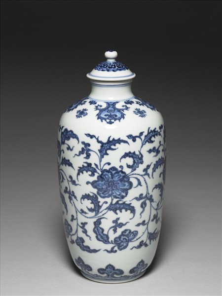 青花纏枝花卉紋蓋罐