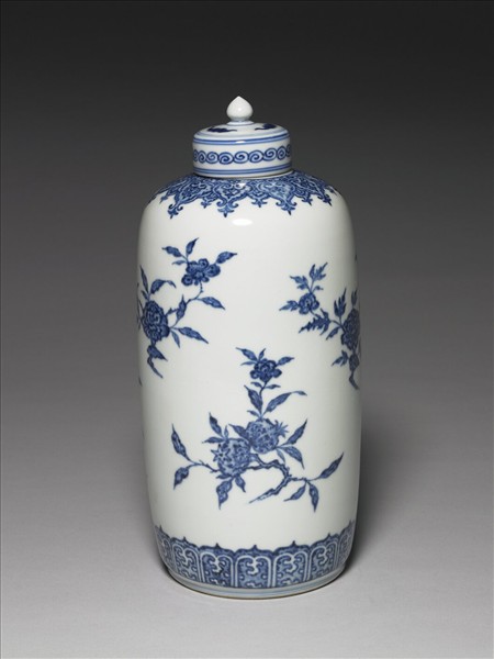 青花花果紋蓋罐