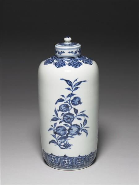 青花折枝花果紋蓋罐