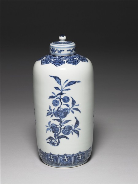 青花折枝花果紋蓋罐