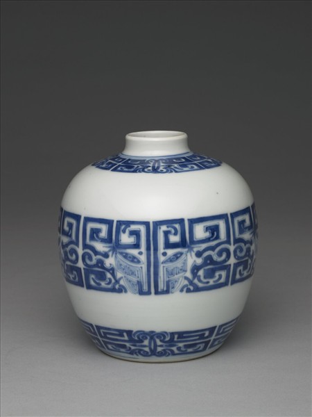 青花罐