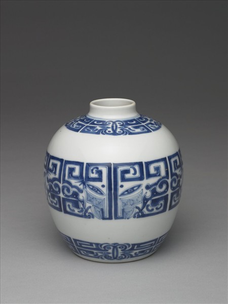 青花罐