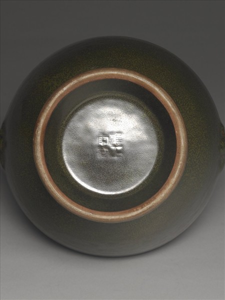 茶葉末釉雙耳壺