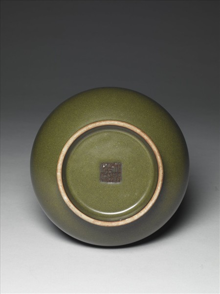 茶葉末釉貫耳壺