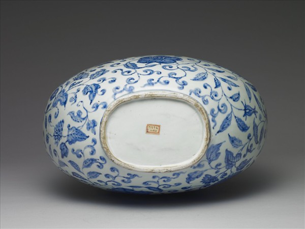 青花花卉紋雙耳扁壺