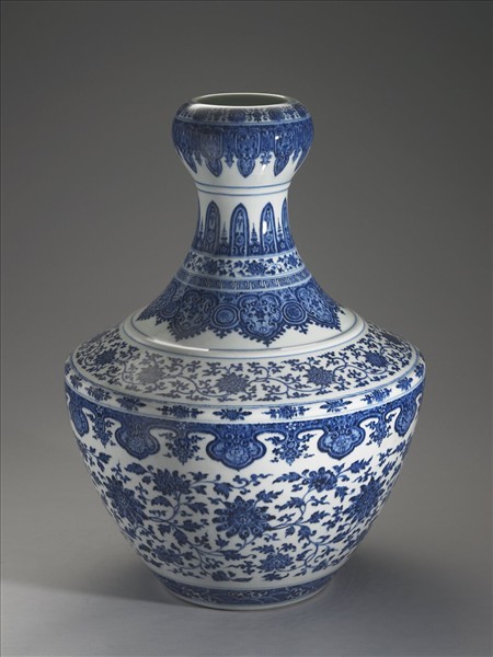 青花蒜頭瓶