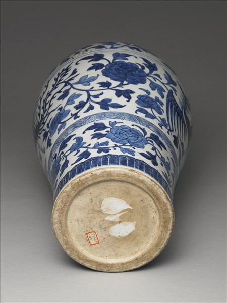 青花鳳凰牡丹紋梅瓶