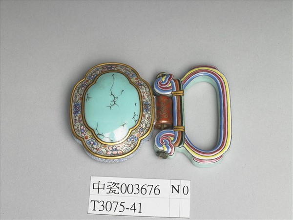 粉彩松石綠描金帶板