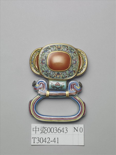 粉彩番蓮紋描金帶板