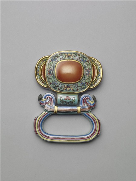 粉彩番蓮紋描金帶板