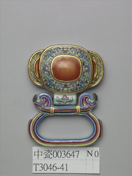 粉彩番蓮紋描金帶板