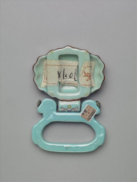 粉彩松石色描金帶板