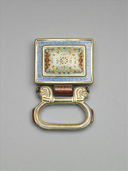 粉彩番蓮紋描金帶板