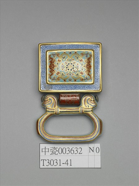 粉彩番蓮紋描金帶板