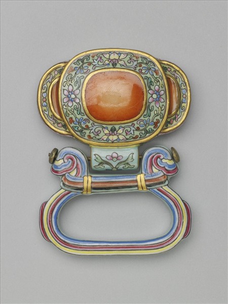 粉彩番蓮紋描金帶板