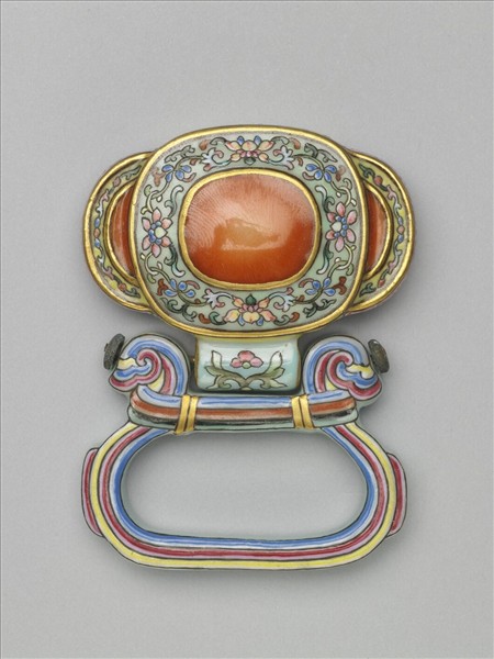 粉彩番蓮紋描金帶板