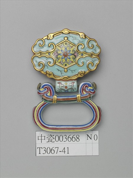 粉彩松石色描金帶板