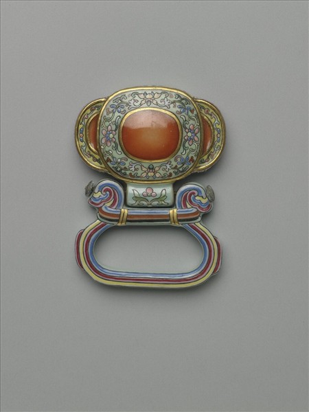 粉彩番蓮紋描金帶板