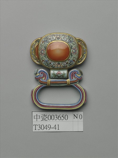 粉彩番蓮紋描金帶板