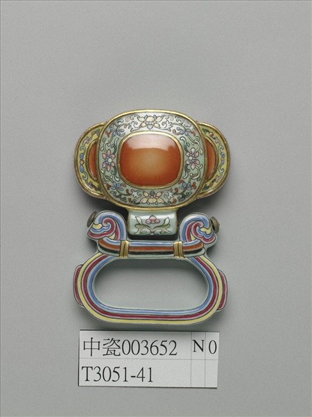 粉彩番蓮紋描金帶板