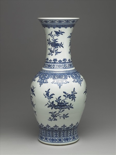 青花折枝花果紋瓶