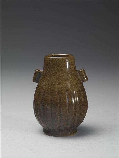 葉末釉貫耳瓶
