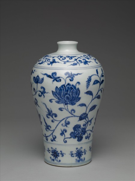 青花蓮紋梅瓶